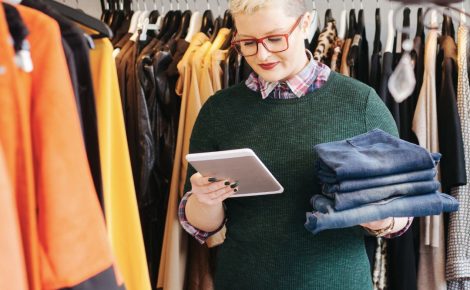 A integração perfeita: Como a moda une lojas físicas e digitais